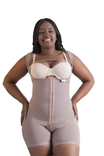 Faja Moldeadora, Espalda Alta, Tiro Ancho, Control de Busto, Pierna Corta